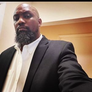 Meet your Posher, Everett